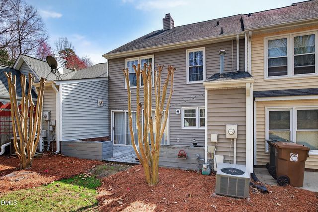 7 Cedar Knoll Court, Greensboro, NC 27407