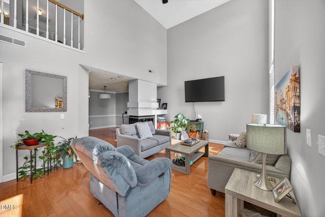 7 Cedar Knoll Court, Greensboro, NC 27407