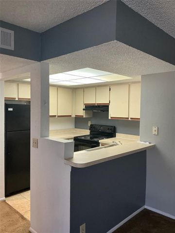 1530 SE Royal Green Cir N207, Port St Lucie, FL 34952