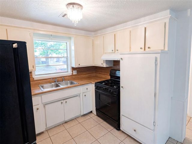1513 N Bradley Avenue, Oklahoma City, OK 73127