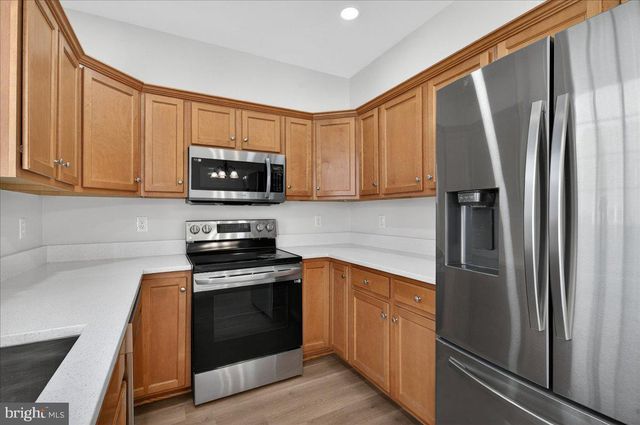 25484 AMBER GATE TER, Chantilly, VA 20152