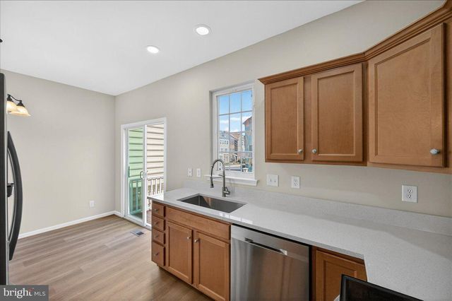 25484 AMBER GATE TER, Chantilly, VA 20152