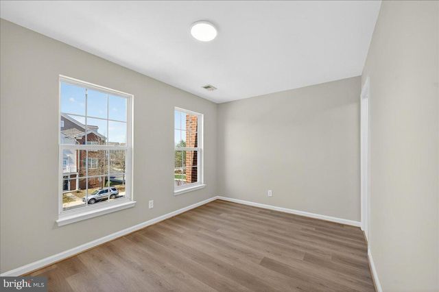 25484 AMBER GATE TER, Chantilly, VA 20152