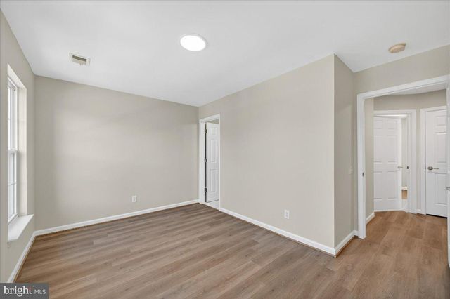 25484 AMBER GATE TER, Chantilly, VA 20152