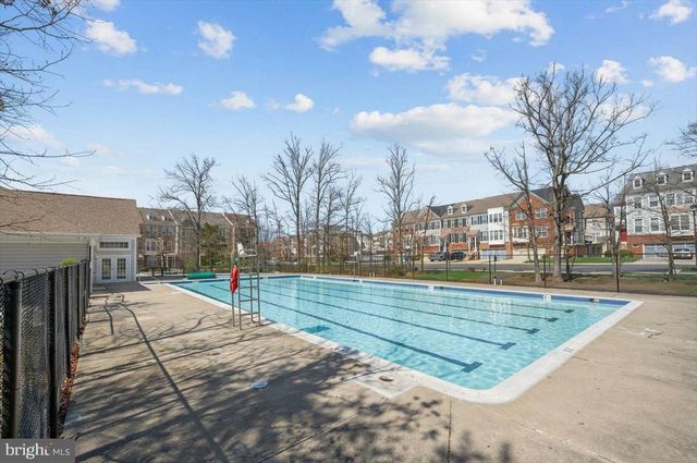 25484 AMBER GATE TER, Chantilly, VA 20152