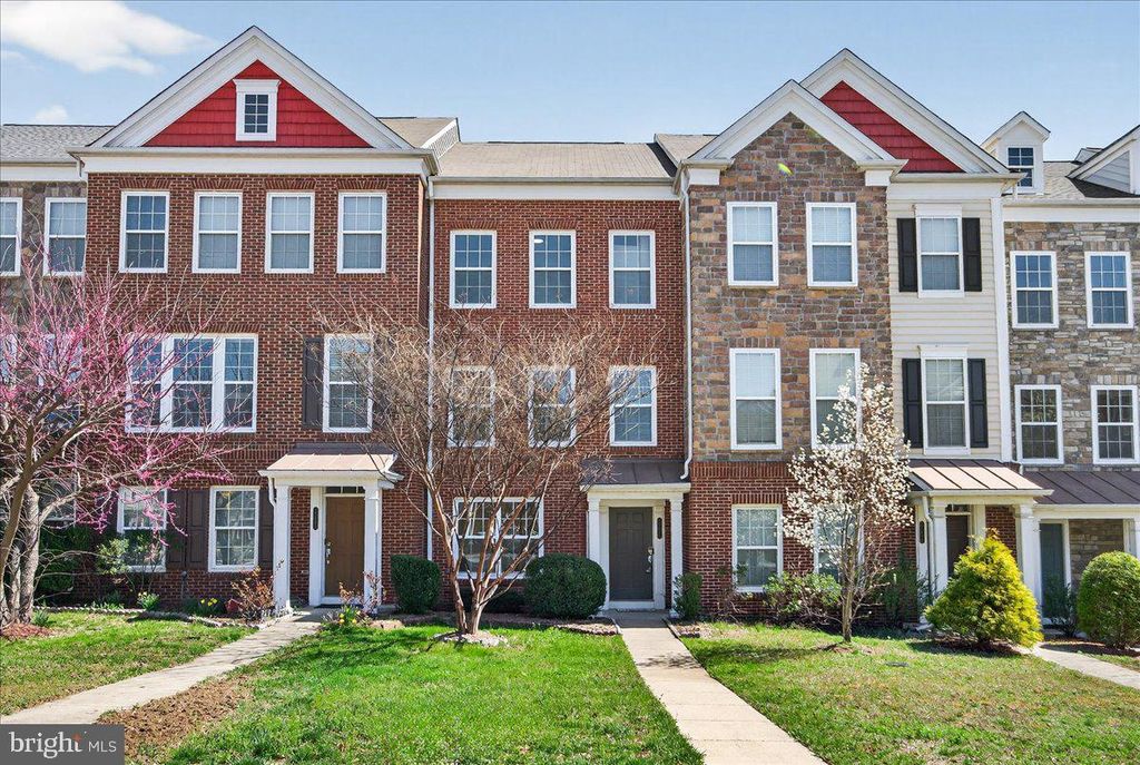25484 AMBER GATE TER, Chantilly, VA 20152