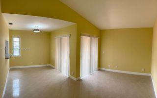 6361 NW 170th Ln, Hialeah, FL 33015