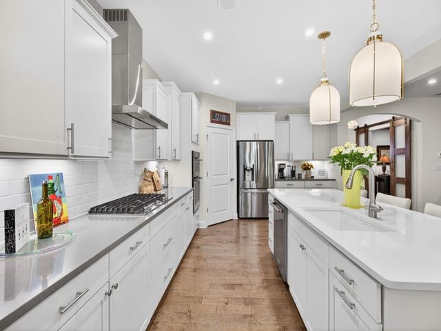 5645 Willow Springs Place, Hoschton, GA 30548