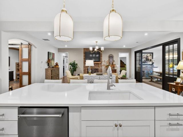 5645 Willow Springs Place, Hoschton, GA 30548