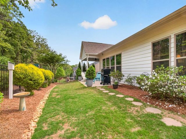 5645 Willow Springs Place, Hoschton, GA 30548