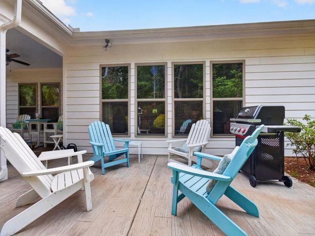 5645 Willow Springs Place, Hoschton, GA 30548