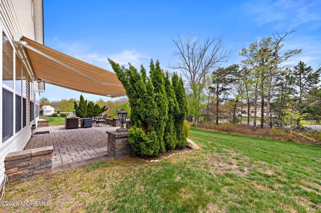 61 Honeysuckle Drive, Manahawkin, NJ 08050