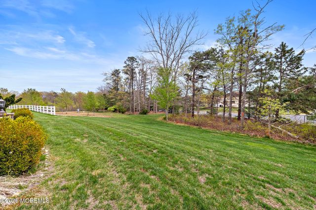 61 Honeysuckle Drive, Manahawkin, NJ 08050