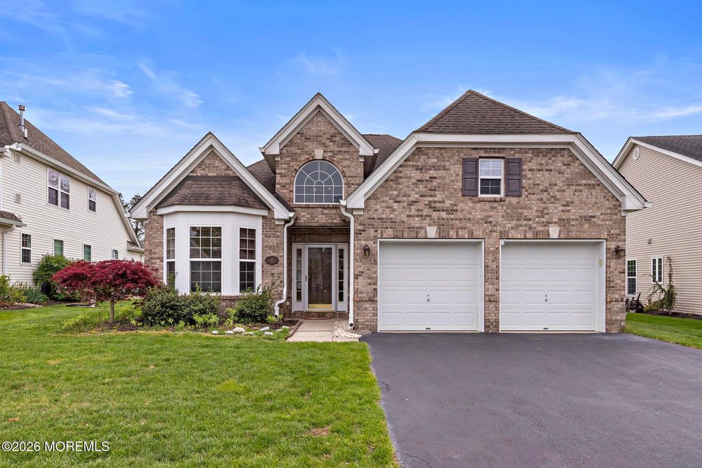61 Honeysuckle Drive, Manahawkin, NJ 08050