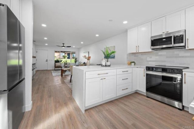 1014 Plover Way, Oceanside, CA 92057