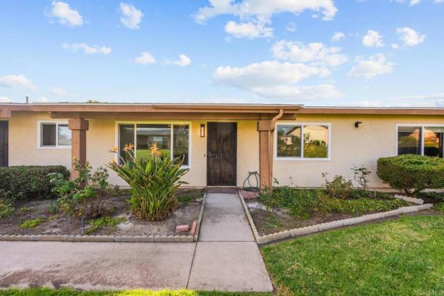 1014 Plover Way, Oceanside, CA 92057