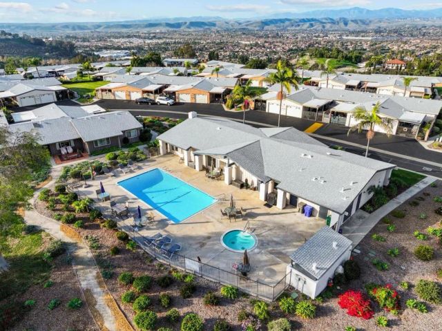 1014 Plover Way, Oceanside, CA 92057