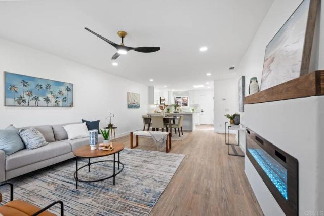 1014 Plover Way, Oceanside, CA 92057