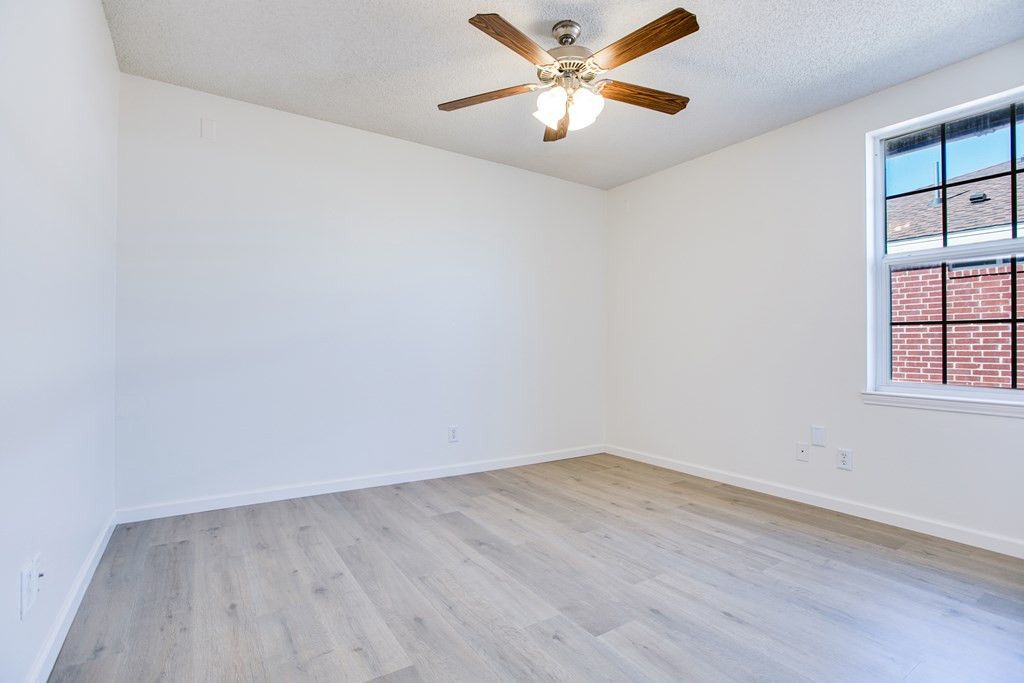 Image 21 of property listing at 1220 James Lane, San Angelo, TX 76905