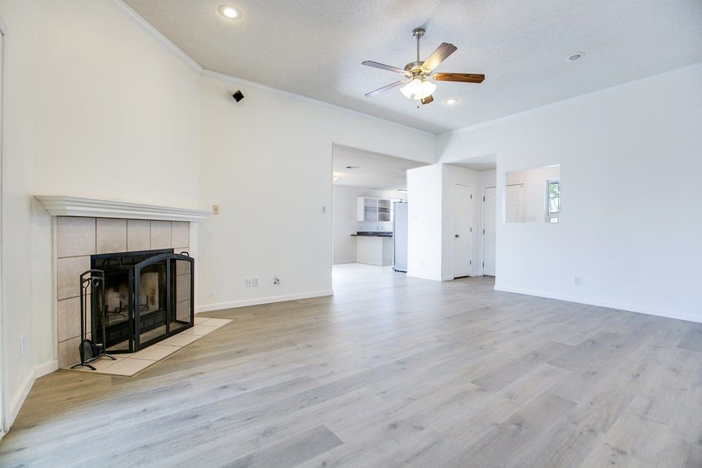 Image 8 of property listing at 1220 James Lane, San Angelo, TX 76905