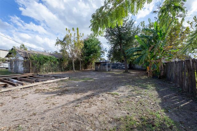 2630 Keeland Street, Houston, TX 77093