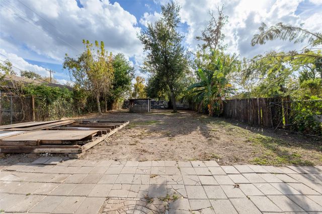 2630 Keeland Street, Houston, TX 77093