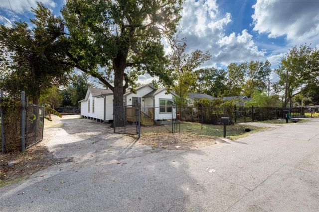 2630 Keeland Street, Houston, TX 77093