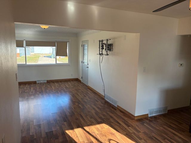 1114 Eleanor Drive, Waterloo, IA 50701