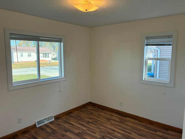 1114 Eleanor Drive, Waterloo, IA 50701