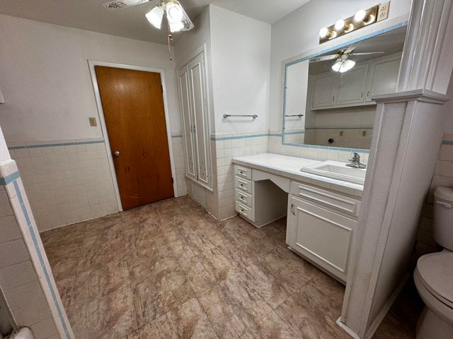 1209 Garland, Plainview, TX 79072