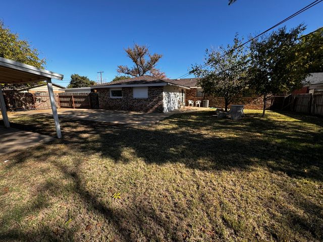 1209 Garland, Plainview, TX 79072