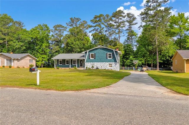 144 Zion Wood Road, Loganville, GA 30052