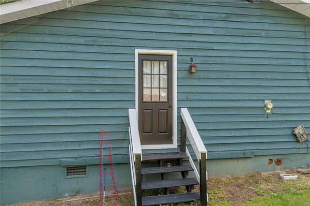144 Zion Wood Road, Loganville, GA 30052