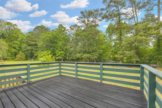 144 Zion Wood Road, Loganville, GA 30052
