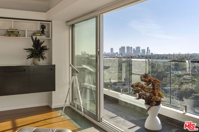 838 N Doheny Drive 1001, West Hollywood, CA 90069