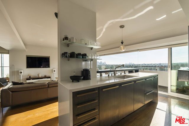 838 N Doheny Drive 1001, West Hollywood, CA 90069