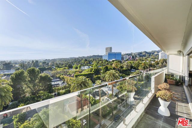 838 N Doheny Drive 1001, West Hollywood, CA 90069