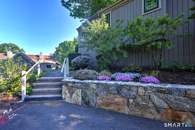 209 Acorn Lane B, Stratford, CT 06614