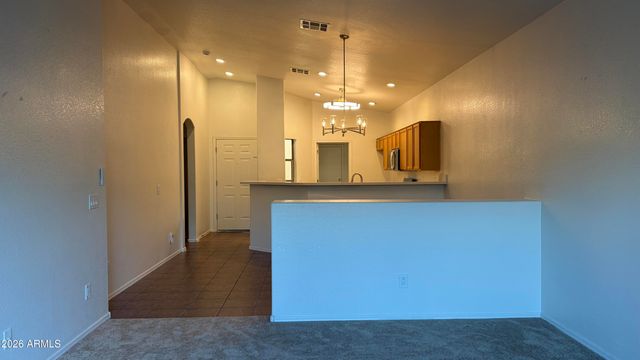 13 S LAVEEN Place, Chandler, AZ 85226