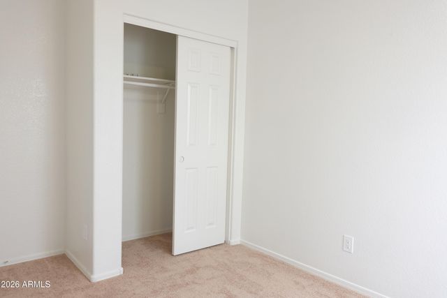 13 S LAVEEN Place, Chandler, AZ 85226