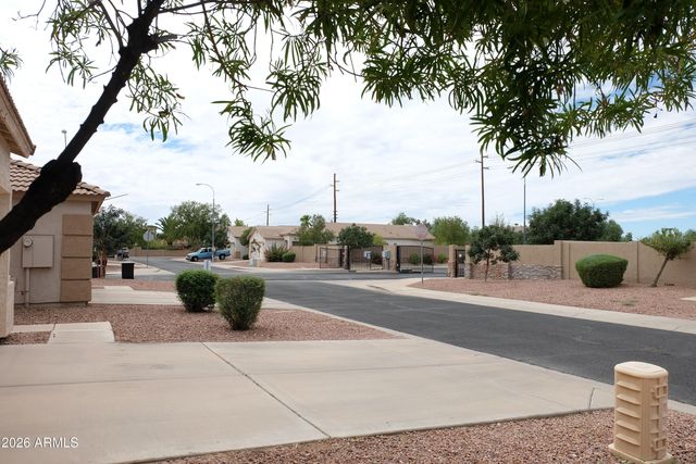 13 S LAVEEN Place, Chandler, AZ 85226