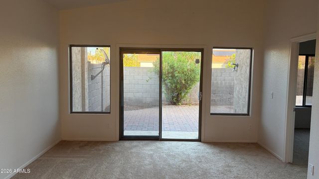 13 S LAVEEN Place, Chandler, AZ 85226