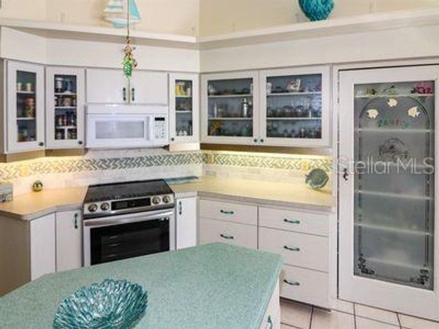 11779 SW DALLAS DRIVE S, Lake Suzy, FL 34269