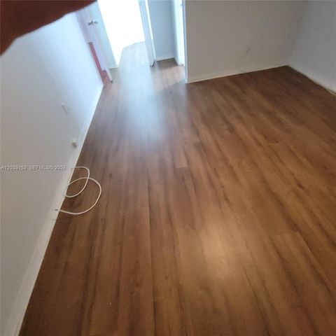 711 SW 111th Way 301, Pembroke Pines, FL 33025