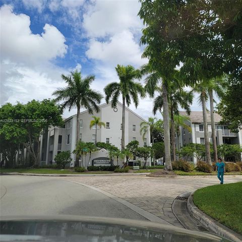 711 SW 111th Way 301, Pembroke Pines, FL 33025