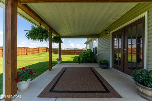 180 Crescent Circle, Niota, TN 37826