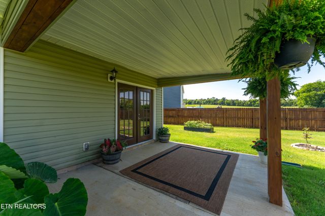 180 Crescent Circle, Niota, TN 37826