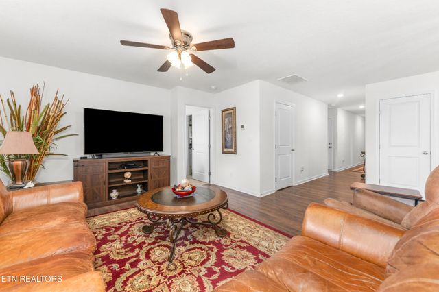 180 Crescent Circle, Niota, TN 37826