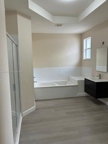 8205 NW 116th Avenue 0, Doral, FL 33178