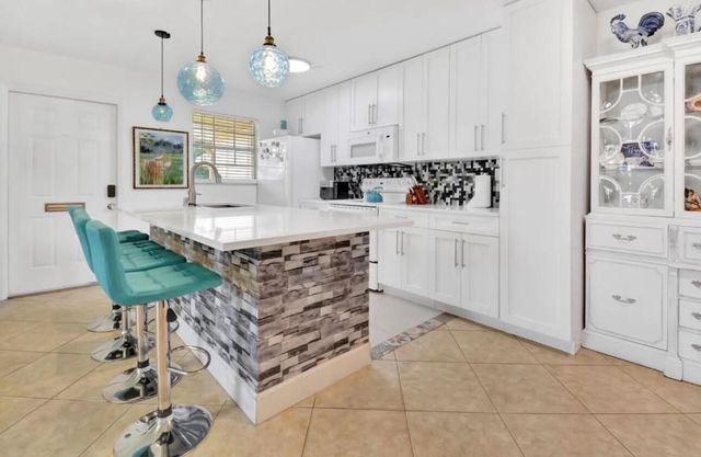 1232 Club Drive W D, Delray Beach, FL 33445